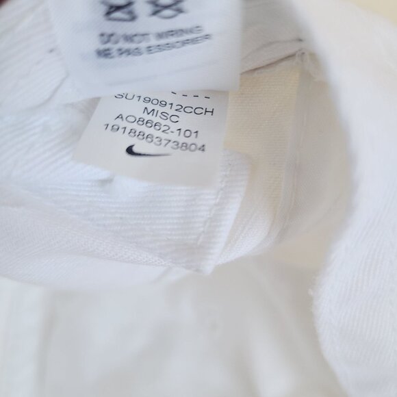 Nike Hat Cap Strap Back White Black Swoosh Embroidered Casual Men's Adjustable - Picture 11 of 12